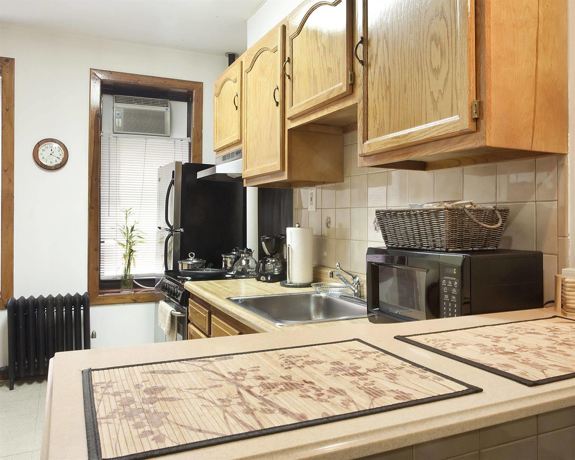Upper Yorkville Apartments Pangsapuri